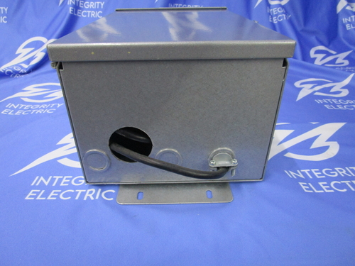 American Dynamics #JB-SNET Sensormatic transformer in Jbox - Image 3