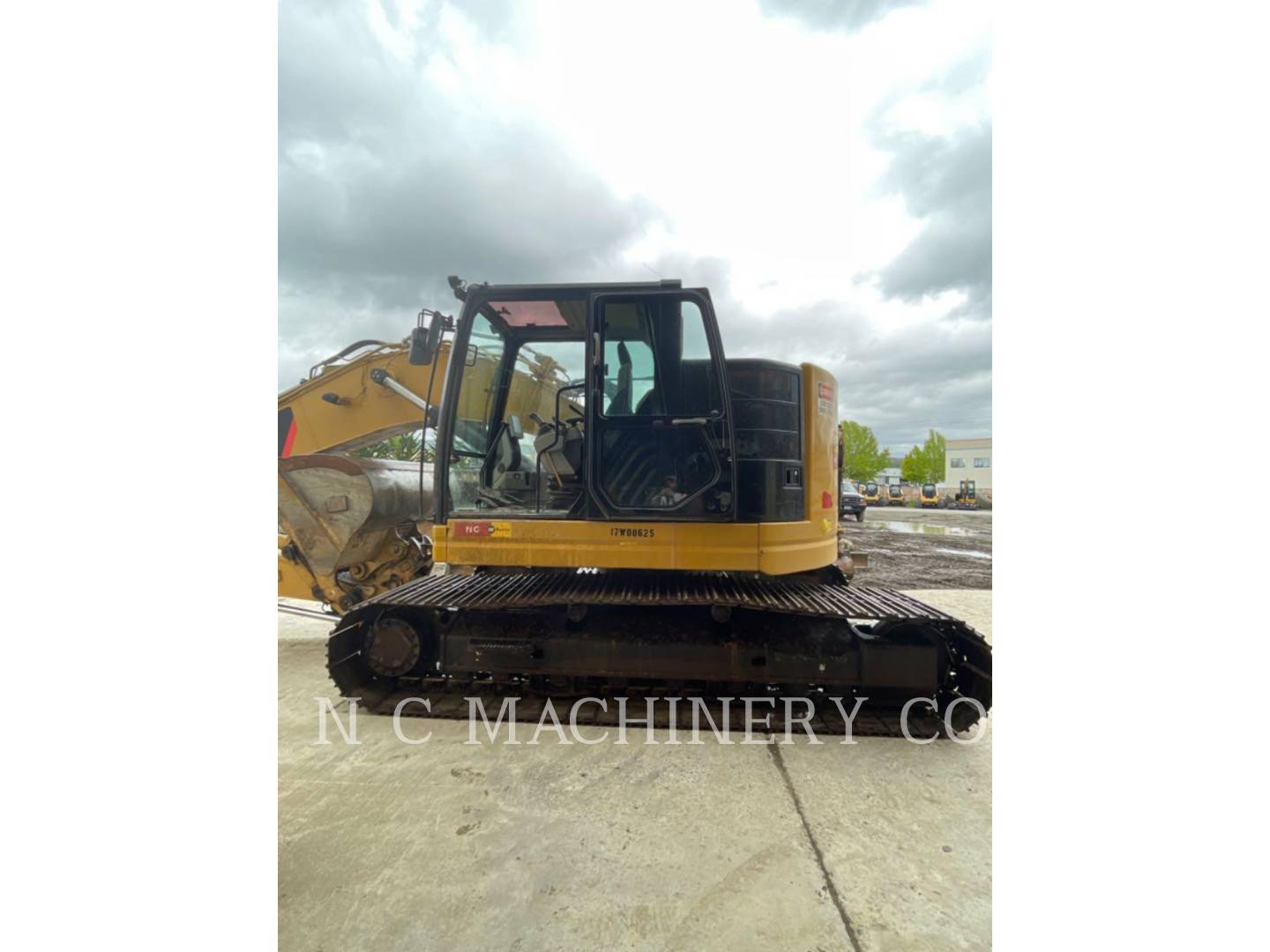 Caterpillar 325F LCR, Crawler Excavator, 5830 hours, S/N: XAA10299, 2017 - Image 1