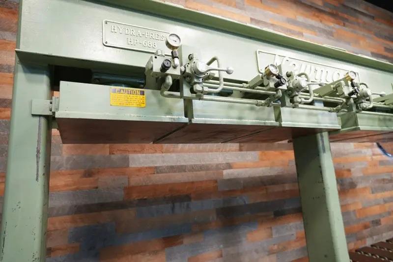 Newman #HP-688, Hydraulic Cold Press, 24" x 30" Platens, 48" Opening, 11" Stroke, 460 V. - Image 2