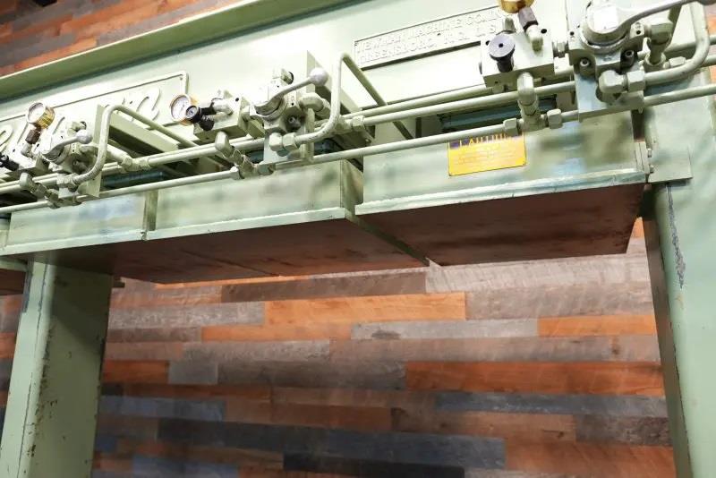 Newman #HP-688, Hydraulic Cold Press, 24" x 30" Platens, 48" Opening, 11" Stroke, 460 V. - Image 4