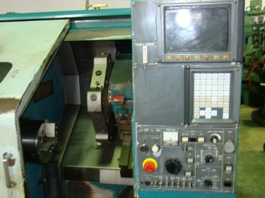 Nakamura #TMC-18, CNC Lathe, 10 HP, 4500 RPM, 8" Chuck, 2" Bar Capacity, 2-Axis, Fanuc 21-T Control, 15.7" - Image 2