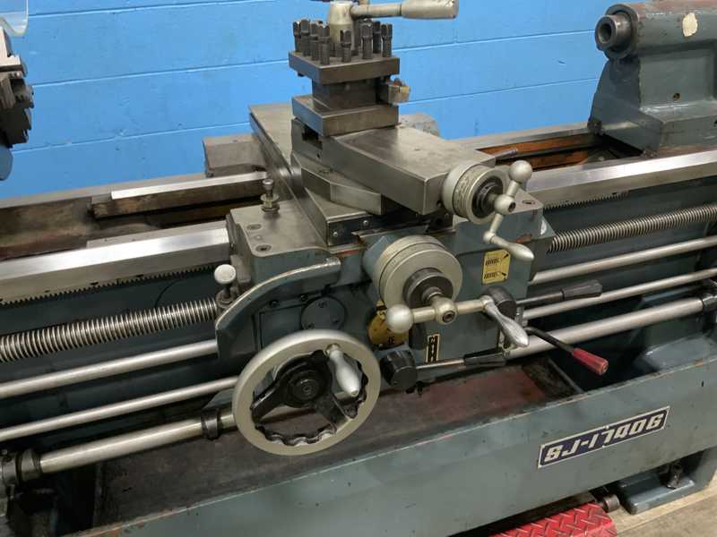 17" x 40" Osama-SR #SJ17006, Gap Bed Engine Lathe, 17" Swing, 2000 RPM, 56 TPI, 10" 3-Jaw Chucks, 5 HP, 1984 - Image 6