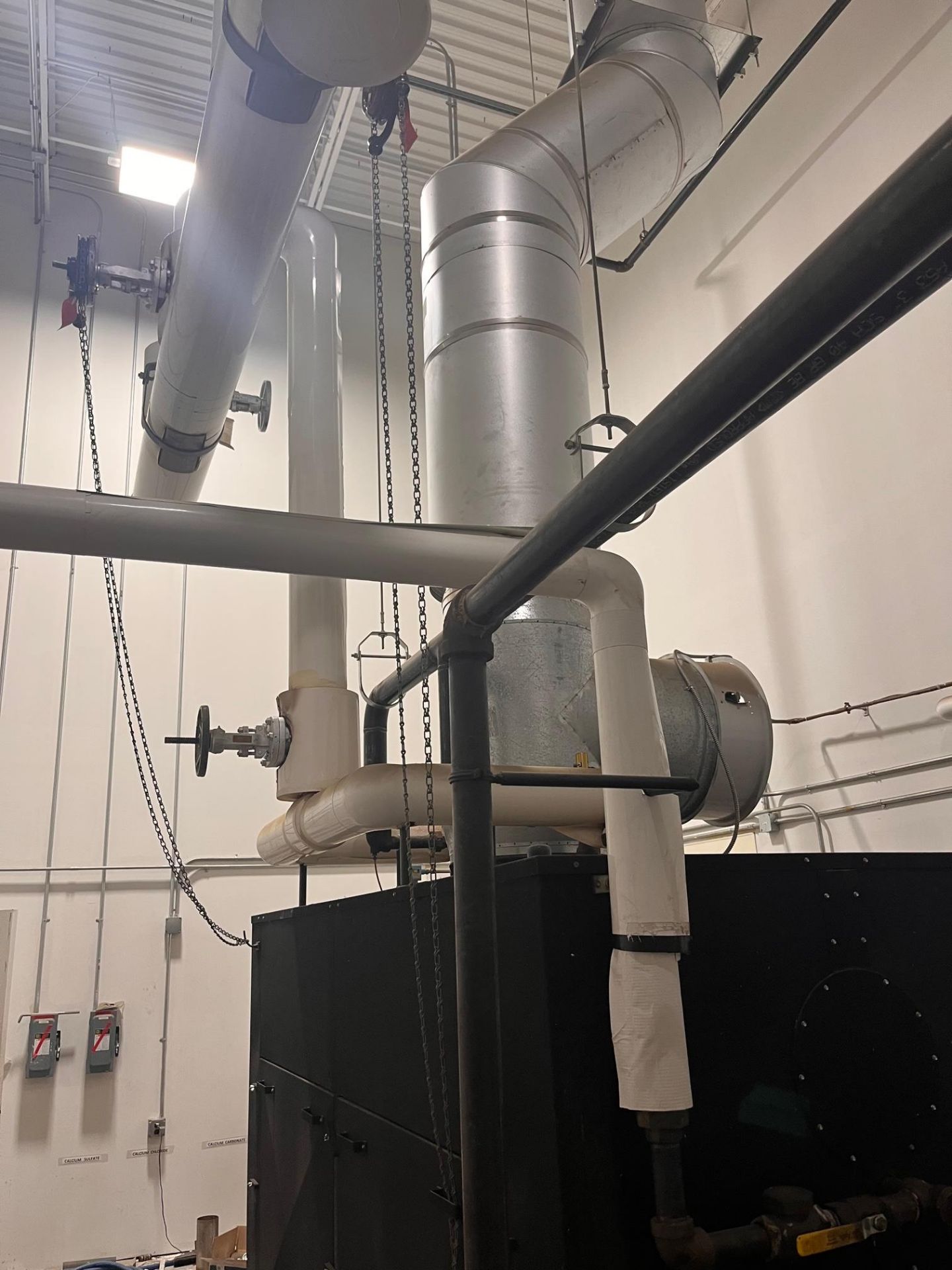 115 HP Parker Boiler #105-115, Steam Boiler, Natural Gas, 4830 MBTU, 100 psi, 2013 - Image 5