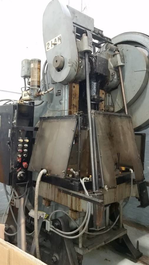 90 Ton, V & O, OBI Punch Press, 4" stroke, 70 SPM - Image 1