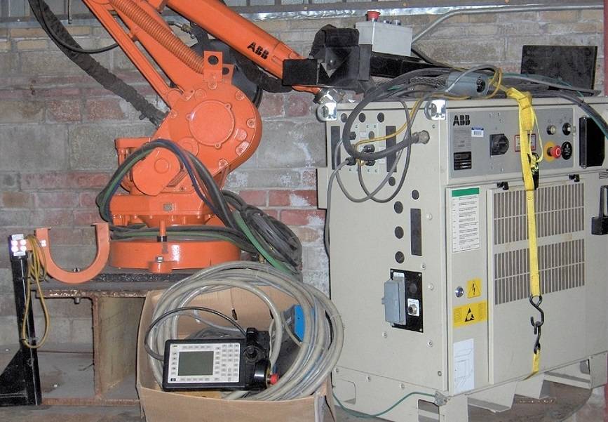 ABB, IRB 1400 M97A, Robotic Welder, w/controller, Miller Autovision Welder, Coolmate 4. - Image 4
