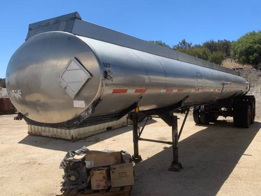 5100 gallon U.S. Steel, Fuel Trailer Tank - Image 5