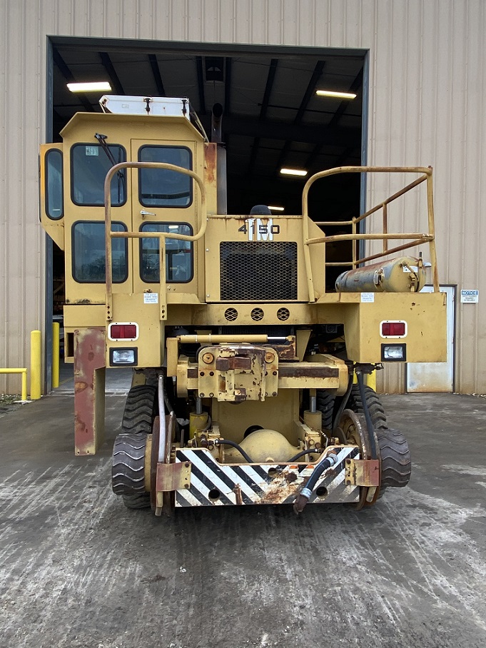 Railcar Mover, Trackmobile #4150TM, 42135 lb. Tractive Effort Rating, 130 HP, 6 cylinder, 4 speeds forward - Image 2