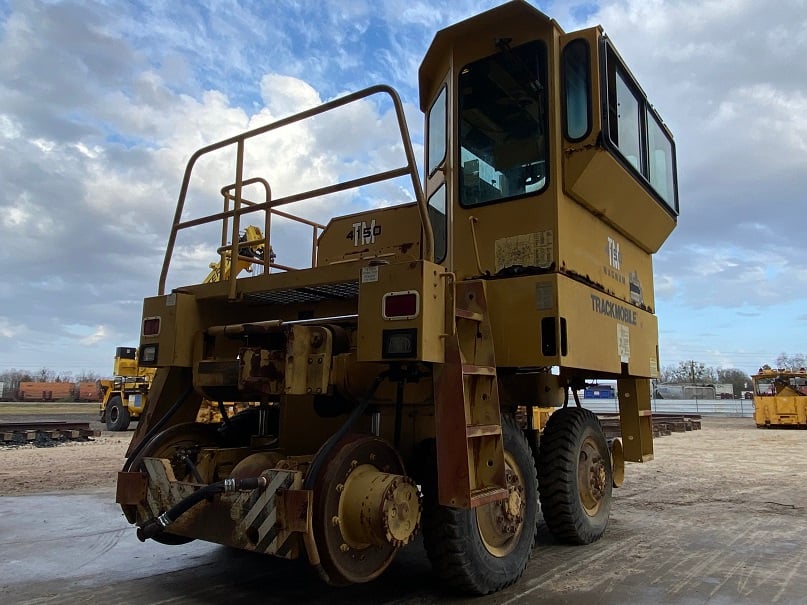 Railcar Mover, Trackmobile #4150TM, 42135 lb. Tractive Effort Rating, 130 HP, 6 cylinder, 4 speeds forward - Image 5