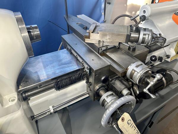11" x 18" Victor #618EVS, precision lathe, collet chuck, 4000 RPM, compound cross slide, tailstock, 2005 - Image 4