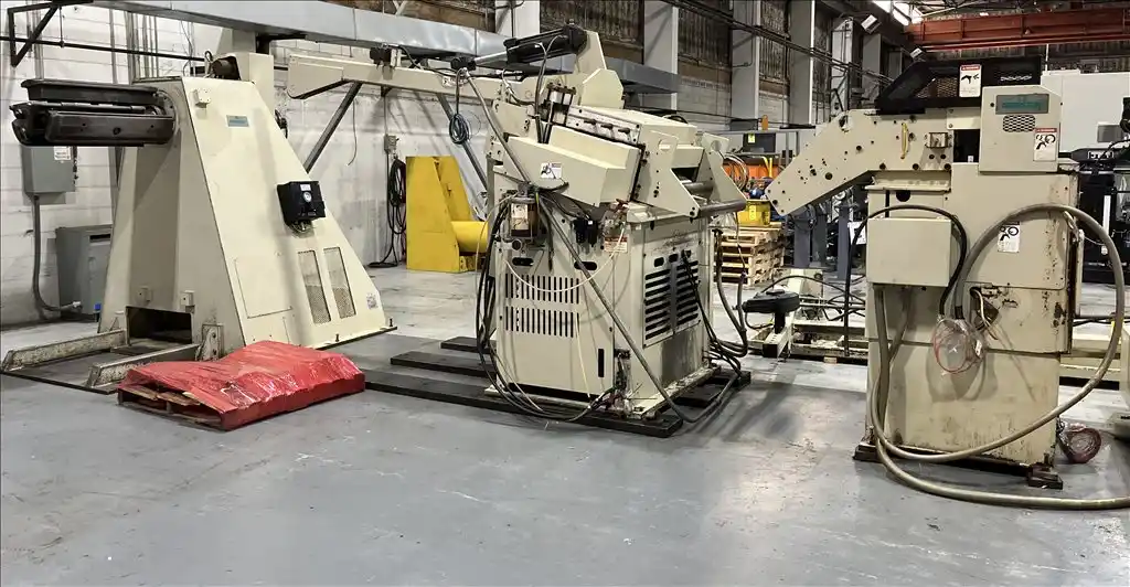 26" x .35" Minster, Servo Feed Line, 15000 lb., w/MEF5-26S Servo Feed, MTT12-26S Thread Table, MSH30-26-7 - Image 1