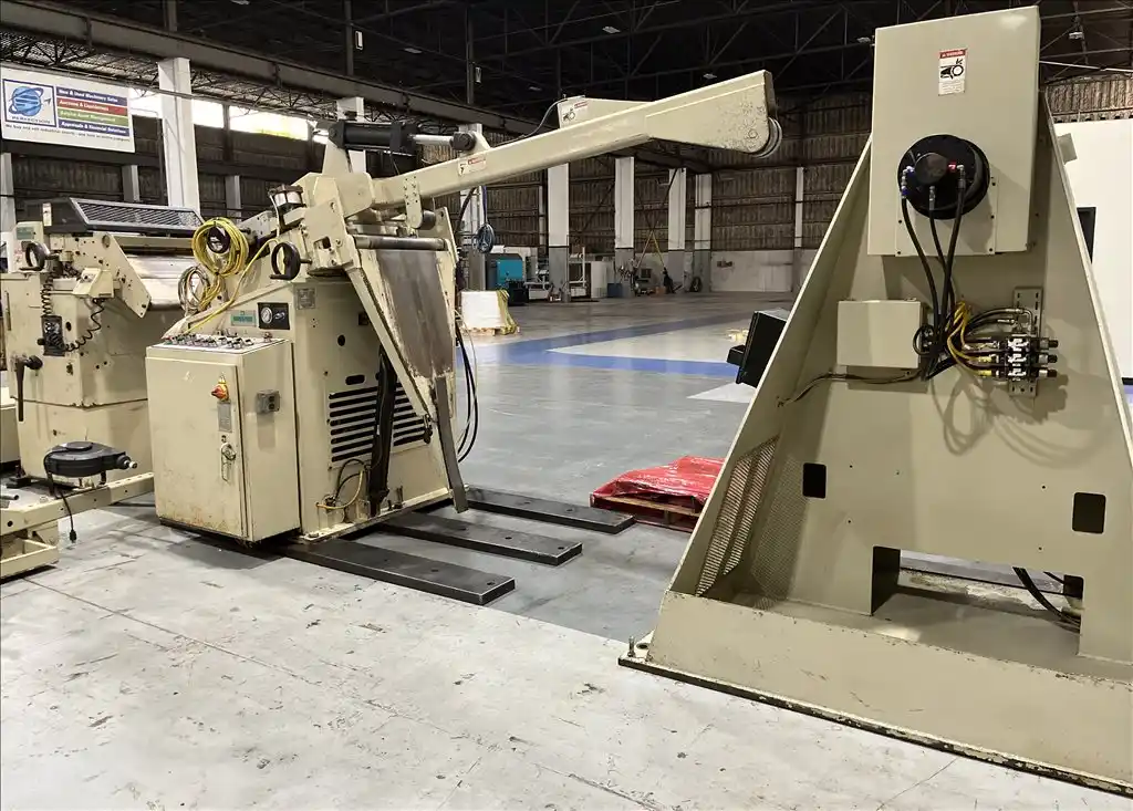 26" x .35" Minster, Servo Feed Line, 15000 lb., w/MEF5-26S Servo Feed, MTT12-26S Thread Table, MSH30-26-7 - Image 2