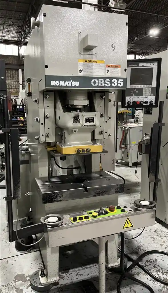 38.5 Ton, Komatsu #OBS35-34, 3.15" stroke, 8.27"die height, 60-120 SPM, 27.6"x15.7"x3.4"bolster - Image 1