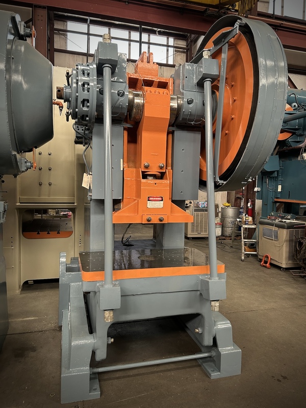150 Ton, V & O Press #150ST, OBI press, 7" stroke, 20" Shut Height, 80 SPM, 1980 - Image 2