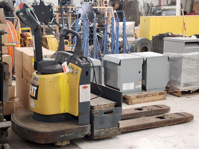 6000 lb. Caterpillar #R6000, Pallet Jack - Image 1