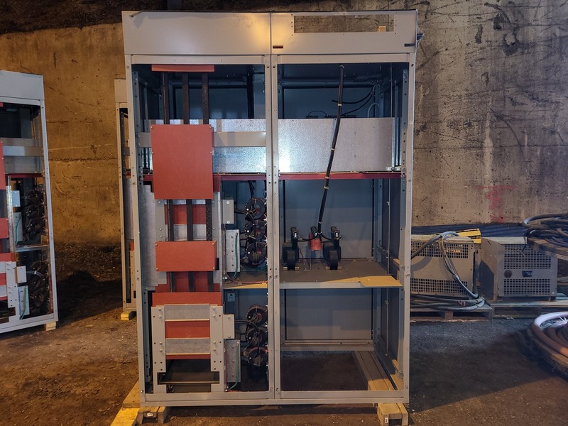 Siemens, Series 81000, 4160 Volts, Two-Column Motor Control Center (MCC) Section - Image 4