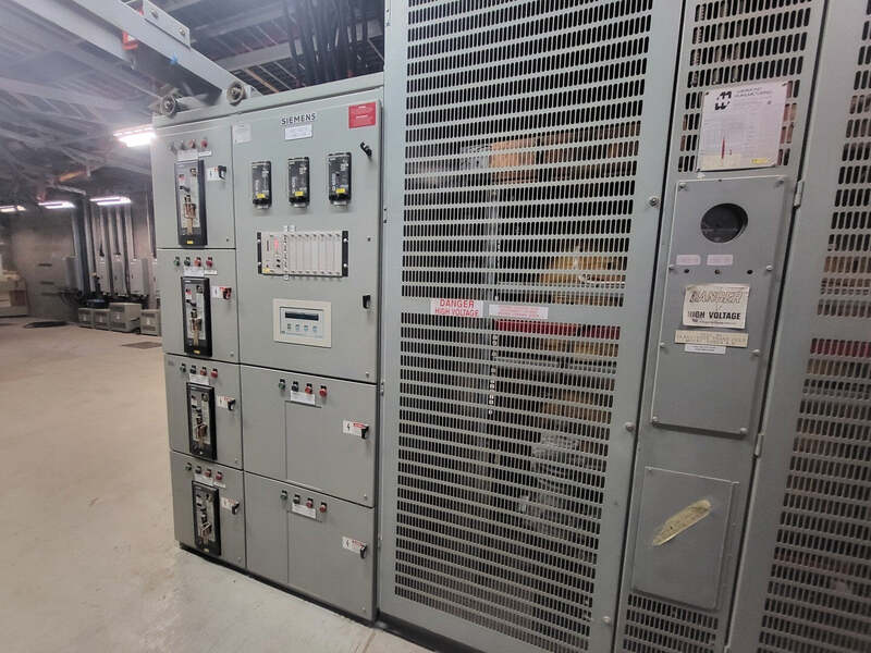 6000/9000 KVA 13800 Primary, 600Y/347 Secondary, Siemens, transformer w/switchgear unit - Image 1