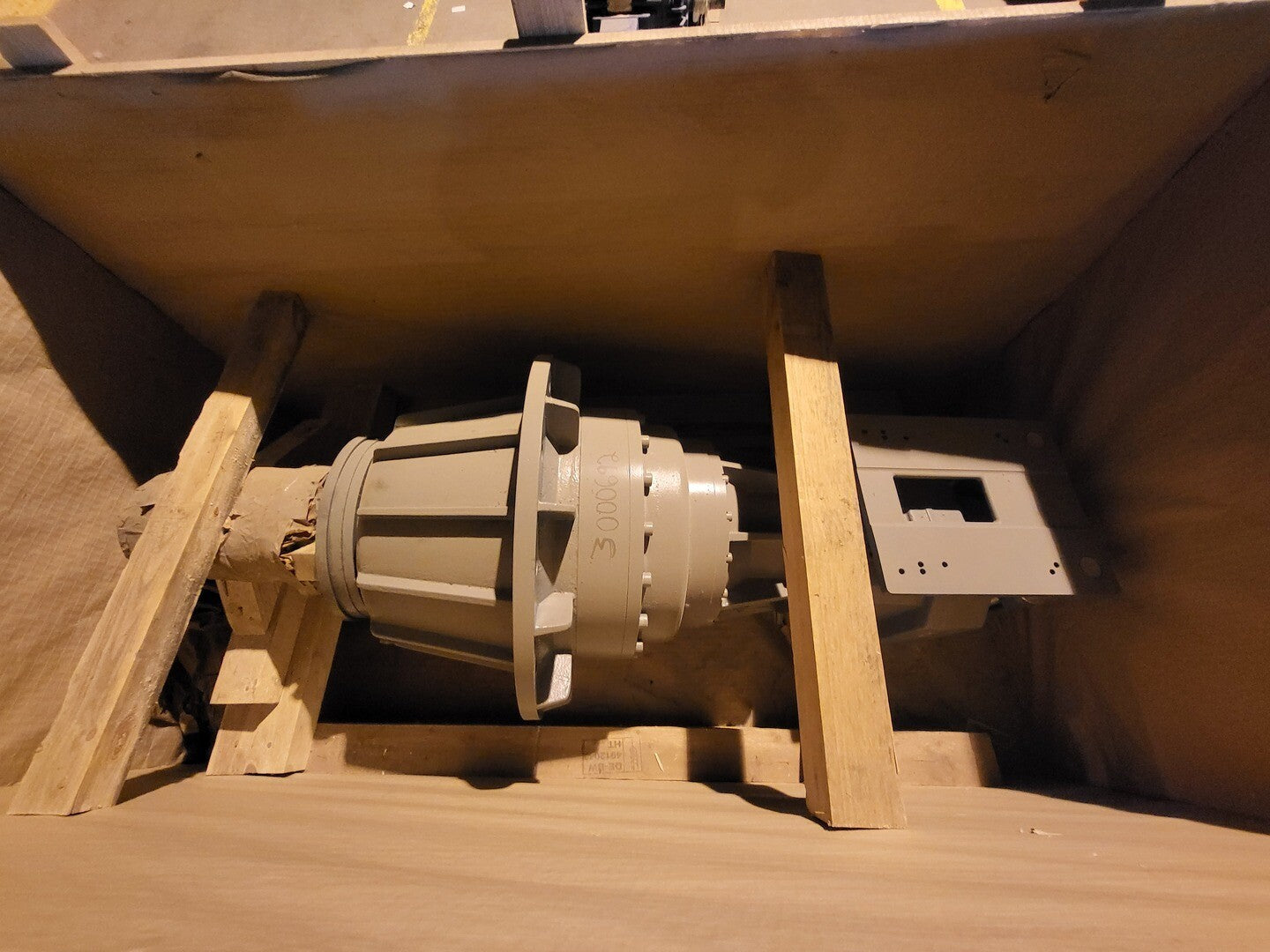 SHW #GPD50-12-01V3, under tank agitator - Image 1