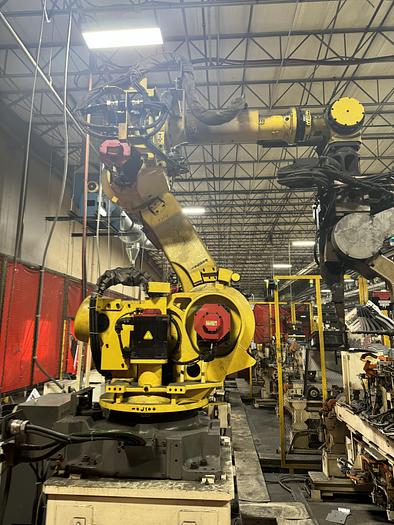 Fanuc, R-2000iB/165F, R-30iB with 7th Axis Servo spot weld gun & 8th Axis 3 meter RTU, 2014, #105194 (5 - Image 9