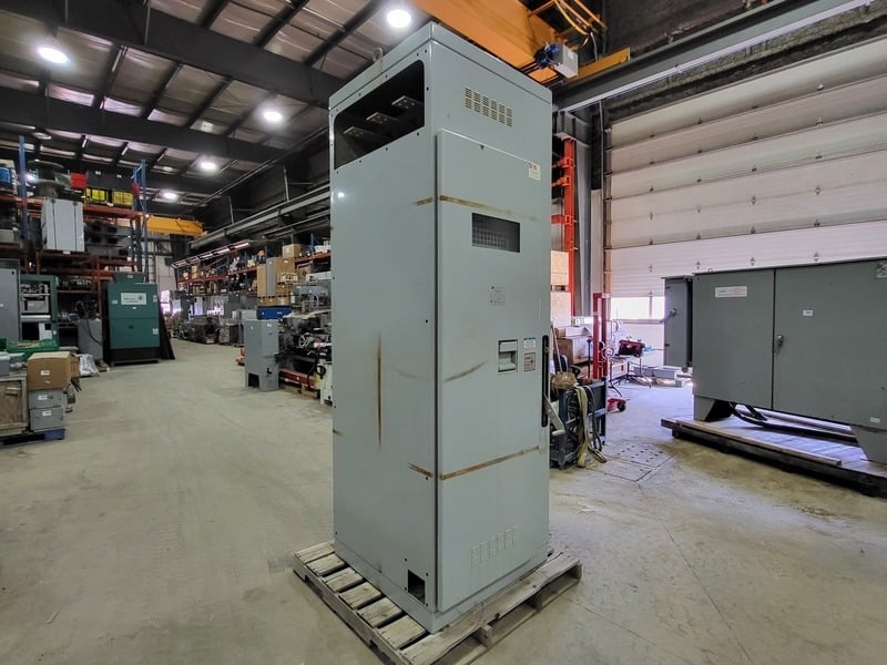 S & C Electric Co, switchgear unit, 1200 amps, 3 pole, 4760 Volts - Image 2