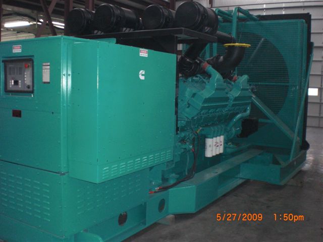 2000 KW Cummins #2000DQKC-2200 QSK60 engine, 277/480 Volts, 2001 - Image 2