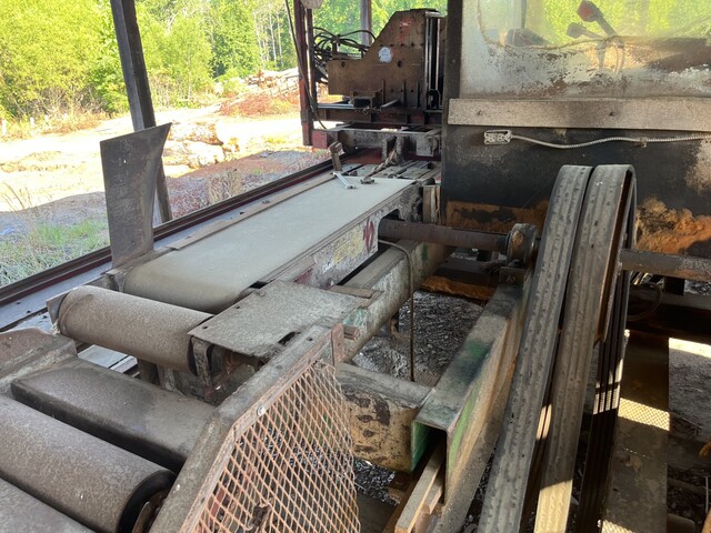 Mellott Husk Frame, Debarker, 18" Belt, No Saw or Motor - Image 4