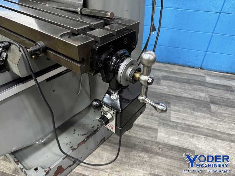 Comet #3KV, Vertical Mill, 10" x50" table, 4250 RPM, 3 HP, 1985 - Image 4