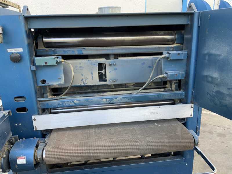 37" AEM #370NB, Heavy Duty 3-Head Belt Grinder, 50 FPM, 30 HP - Image 4