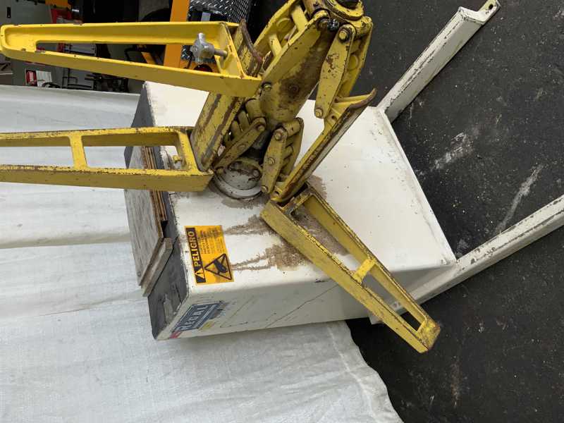 4000 lb. Regal #4000-12-SRNP-SDB, Non-Motorized Coil Reel, 6 Keepers - Image 3
