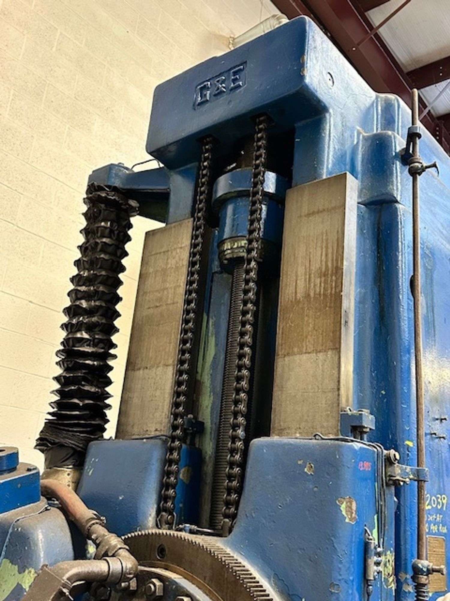 Gould & Eberhardt #72HWD, Vertical Gear Hobber, 30" Axial Travel, 10.75" Hob diameter, 40" Table diameter - Image 6