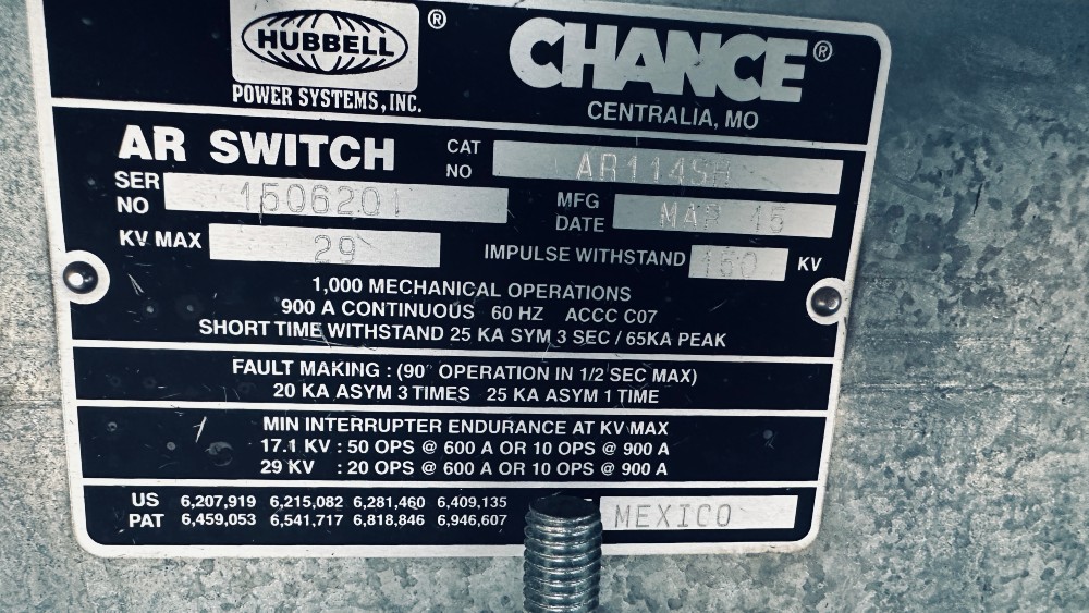 900 Amp. Hubbll Power Systems AR switch, Cat# AR114SH, Max 29 kv, 15 kv Unused (6 available) - Image 2