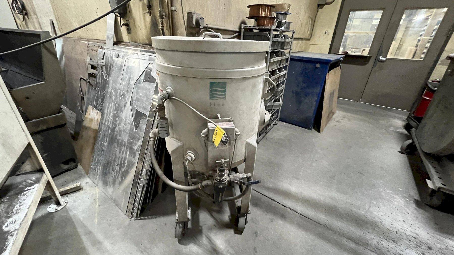 Flow #IFB-4800, Waterjet Cutting System, 4' width x 8' L Table, 4' x 8' x 9" Travels, 50 HP Pump, 60000 psi - Image 4