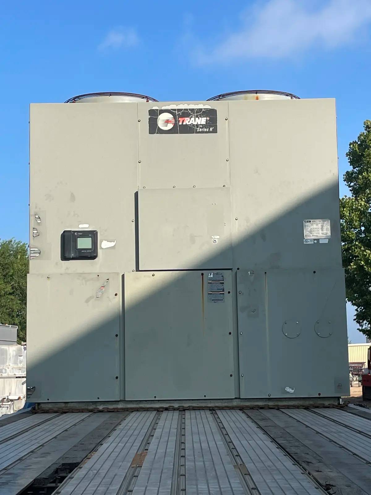 155 Ton, Trane #RTAC-1554, Air-Cooled Chiller, 2 Compressors, 123.3 HP, Halocarbon Compatible, (9) Fan - Image 5