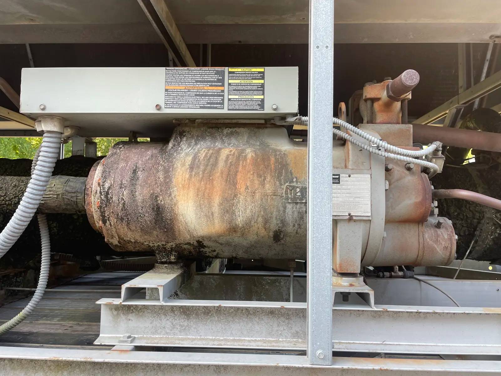 155 Ton, Trane #RTAC-1554, Air-Cooled Chiller, 2 Compressors, 123.3 HP, Halocarbon Compatible, (9) Fan - Image 10