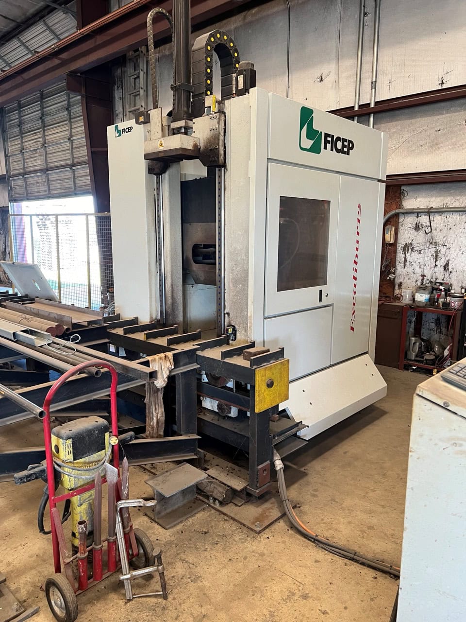 Ficep #1201-DE, Beam Line, 47.25" Section Depth, 25 HP, 4000 RPM, 6 ATC, 2014 - Image 5