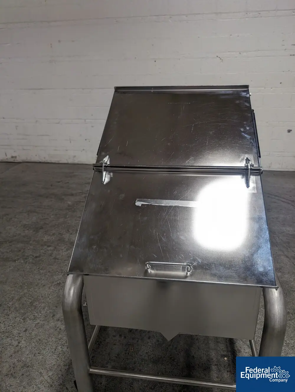 Stainless Steel Portbale Powder Bin, Feed Bin, Bi-Fold Loading Door, Piping, Wheels - Image 5