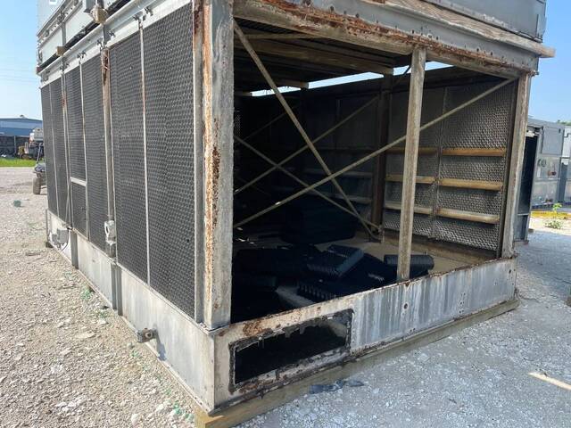 713 Ton, Evapco #ATC-1426E-1G, Evaporative Condenser, 81.5 cu. Vol., 126000 CFM, 400 PSI, 7.5 HP, 460 V., 2009 - Image 8
