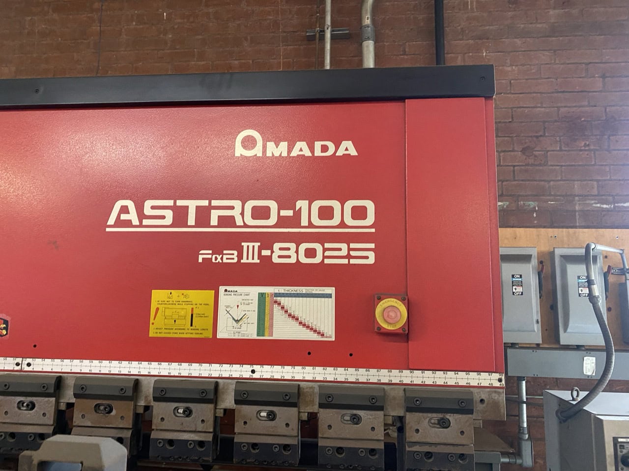80 Ton, Amada #Astro-FBD8025, robot hydraulic press brake, 10' overall, 86.6" between housing, 1998 - Image 7