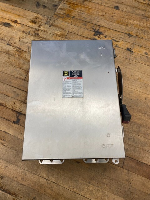 60 Amp. Square D #HU662DS, Safety Disconnect Switch, 600V. Type 3R 4X Watertight 60 Amp - Image 1
