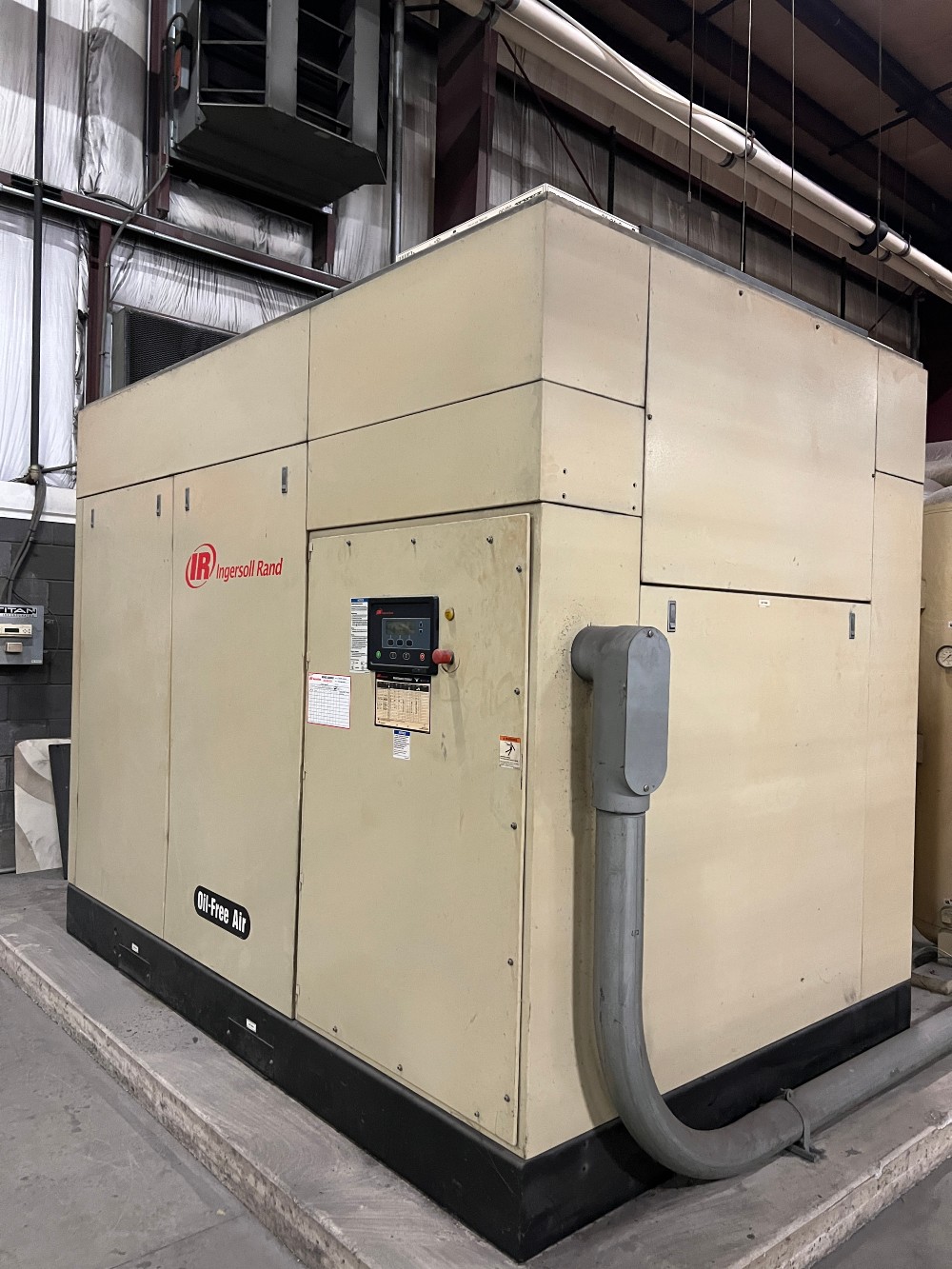 1070 cfm, 125 psig, Ingersoll-Rand #Sierra-H250A, air compressor