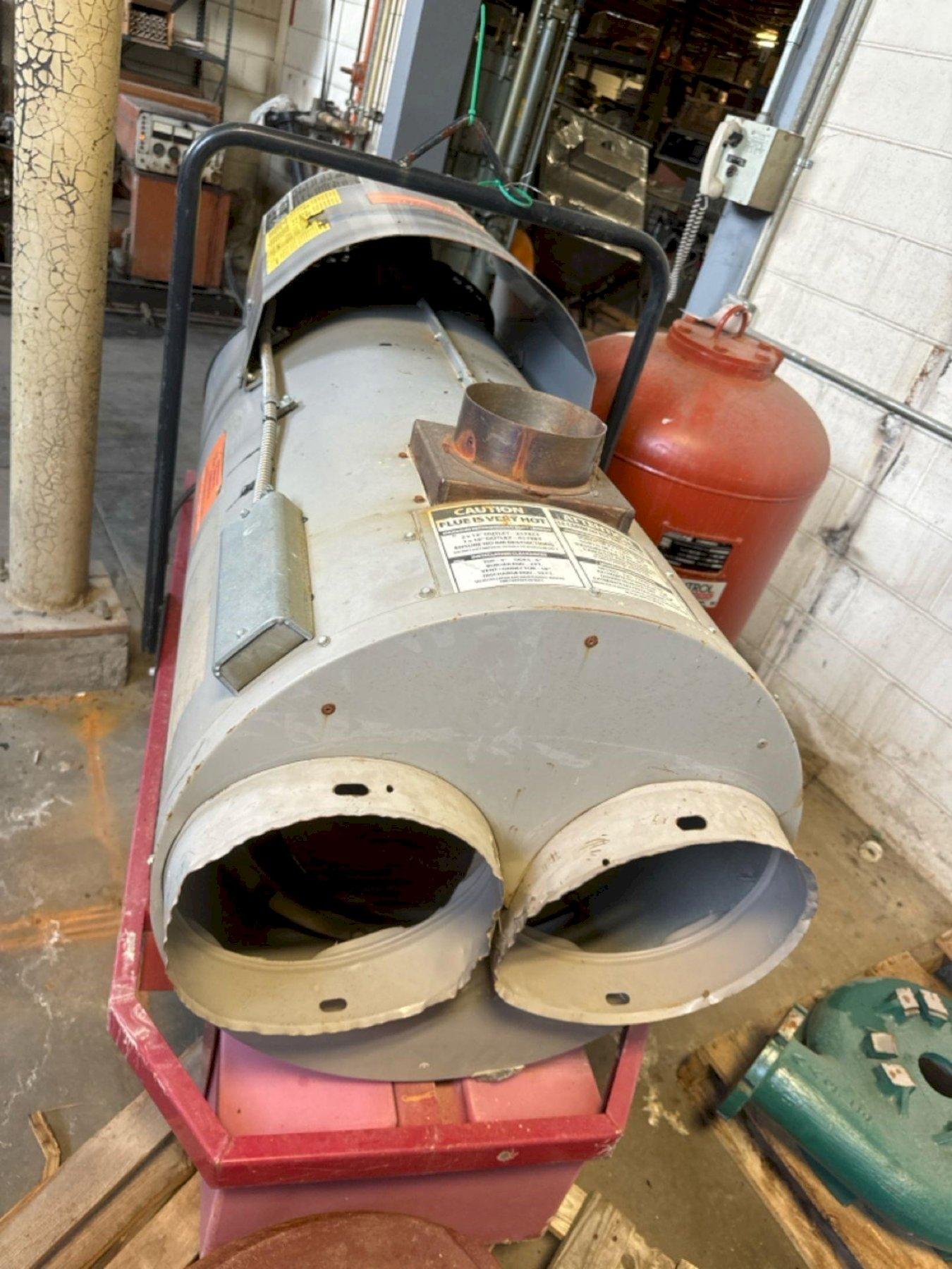 Frost Bite #IDF-300/500, Portable Heater, Kerosene or #1 Fuel Oil for temp. Less than 8° F (-10°C) - Image 2