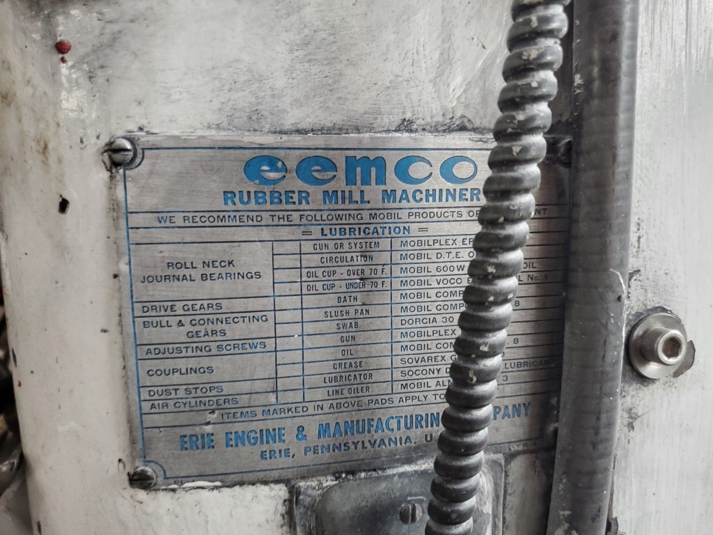Eemco, rubber lab mill, 6x13" rolls, cabinet style, under slung drive, belt driven, 7.5 HP - Image 8