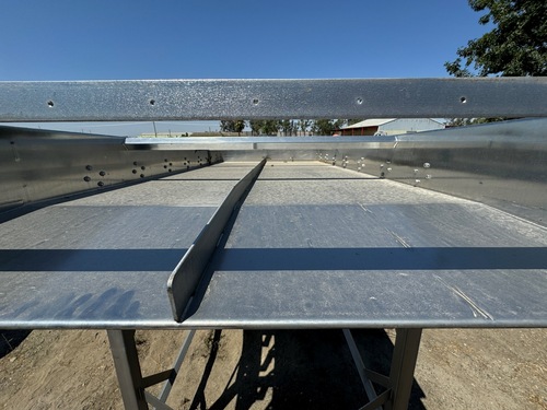 46" wide x 7' long, Best #2199-225-1, Stainless Steel vibratory feeder, 8" high sidewalls, dual vibrator - Image 7