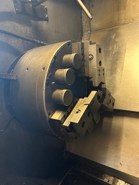 Johnford #ST-40F, CNC Lathe, 27" Chuck, 30 HP, 500 RPM, Fanuc 0i-TD Control, 36.2" Swing, 2010 - Image 5