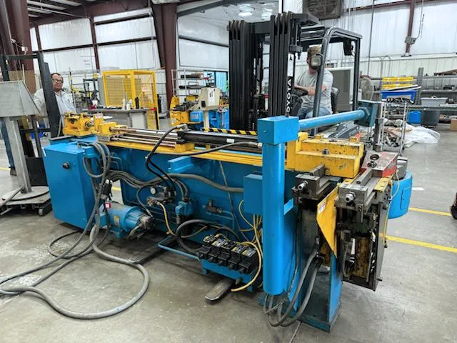 .168" x 3" Horn #HMT-2STD, Tube Bender, 6 RPM, 10 HP, Model 1AXB+ Control, 2001 - Image 1