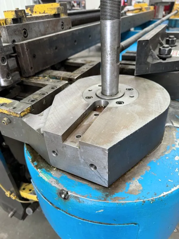 .168" x 3" Horn #HMT-2STD, Tube Bender, 6 RPM, 10 HP, Model 1AXB+ Control, 2001 - Image 2