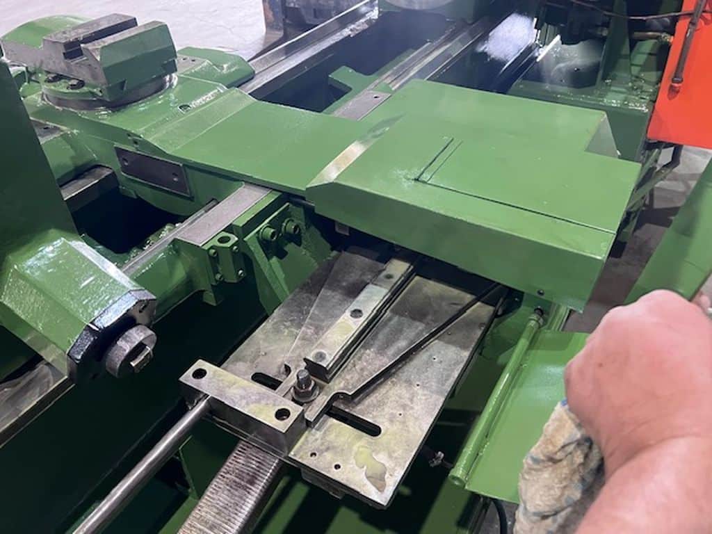 27.5" x 120" Lehmann #2516, hollow spindle lathe, dual 4-jaw chucks, taper attachment, coolant pump - Image 3