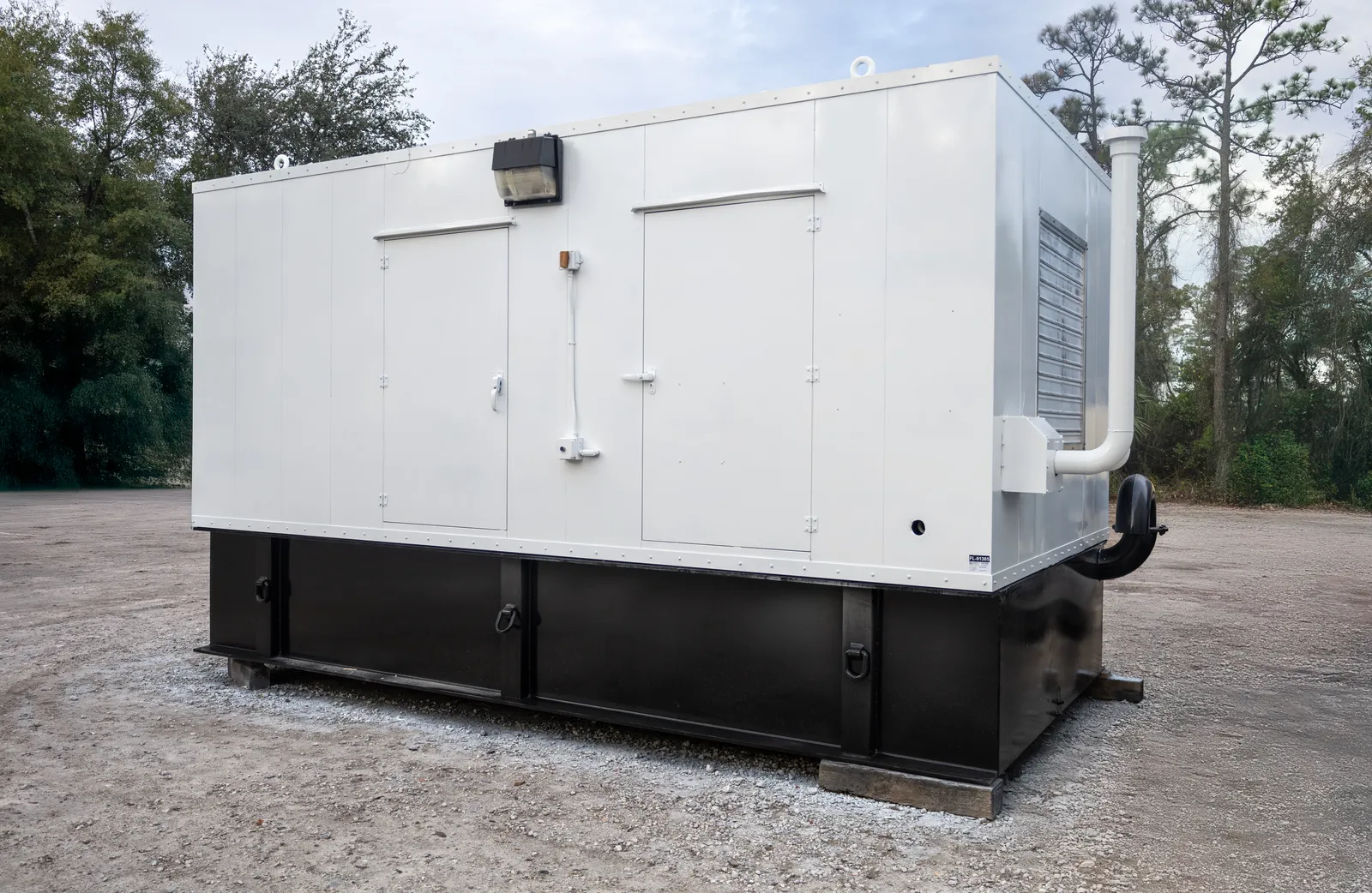515 KW Kohler #500ROZD4, generator, sound attenuated enclosure, 120/208 Volts, 375 hours, 1999, #091385 - Image 2