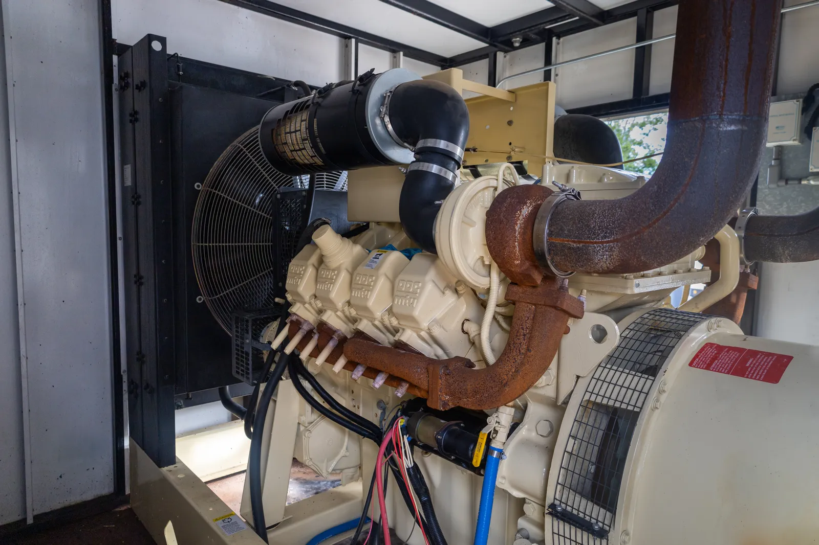 515 KW Kohler #500ROZD4, generator, sound attenuated enclosure, 120/208 Volts, 375 hours, 1999, #091385 - Image 4