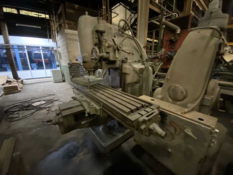 Cincinnati #4, vertical mill, 16-1/4" x78-1/2" table, 7.5 HP, #50 NS, 18" throat, rapid traverse - Image 2