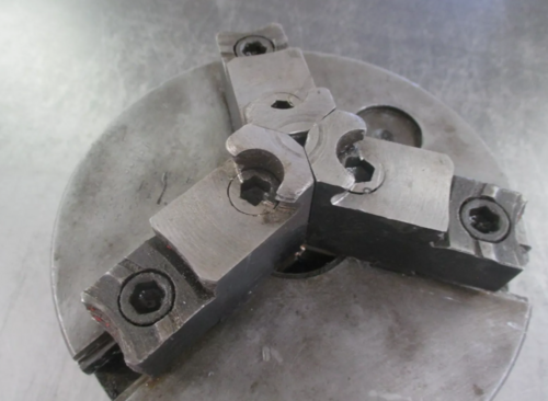 6-1/4" 3-Jaw self-centering universal LOO back lathe chuck with wrench (YMC) - Image 3